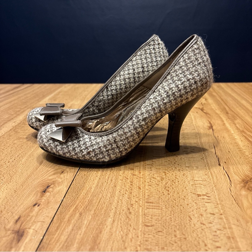 Sofft Festival Bow Pumps Brown/White Houndstooth Tweed Heels Women’s 7.5